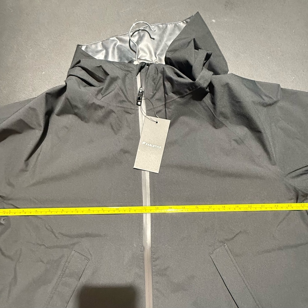 NWT-Fabletics Women’s Black Downpour/Cold Jacket - Picture 11 of 11